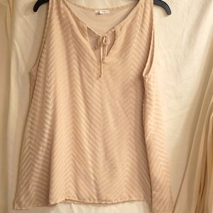 EUC! Cute cream top Maurices